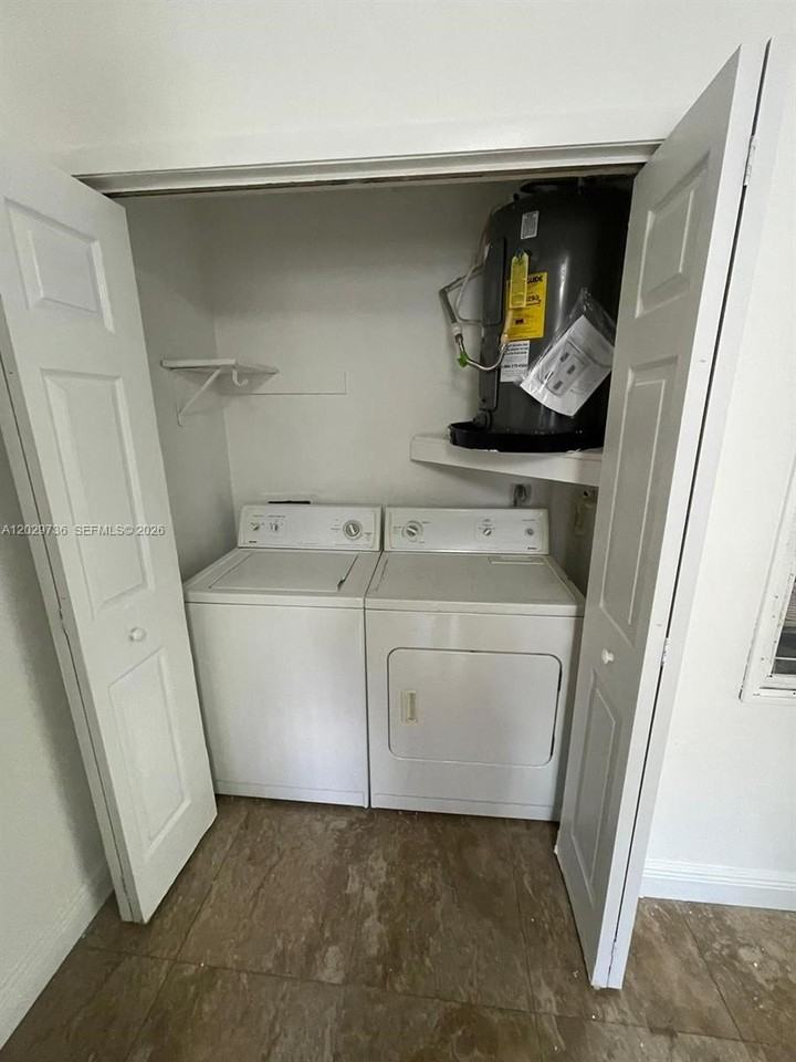 4072 Nw 87th Ave #4072 - Photo 6 of 10