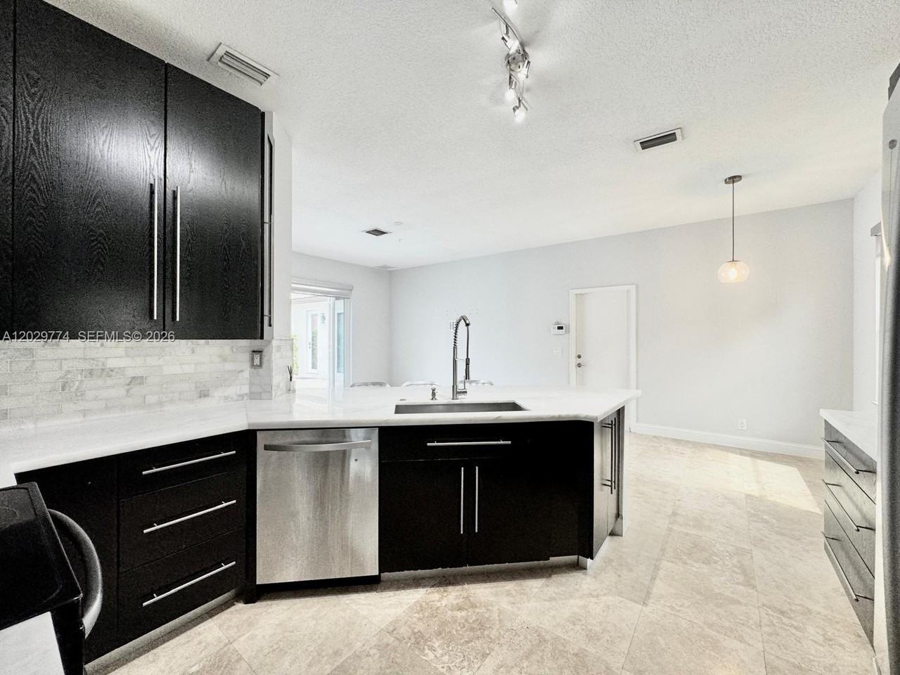 280 Sw 167th Ave #0 - Photo 3 of 50