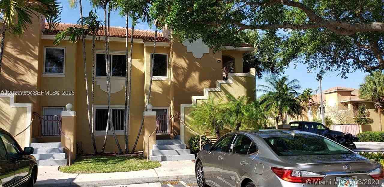 7901 Nw 6th St #204 - Photo 3 of 28