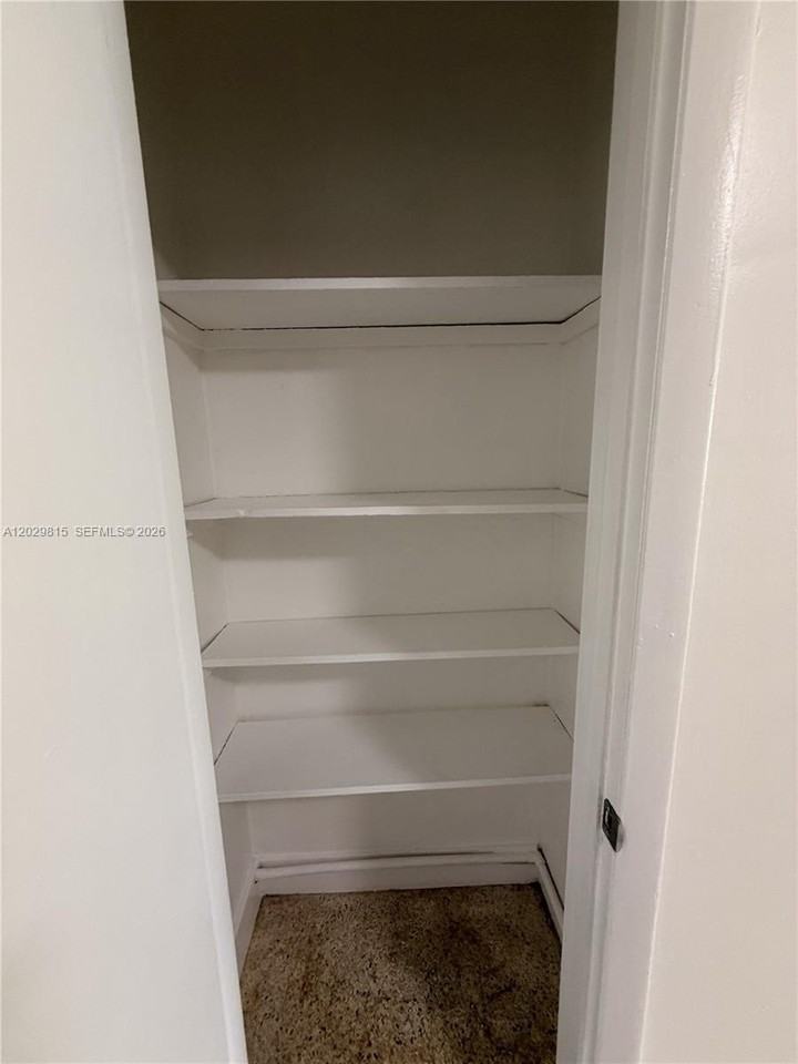 6875 Sw 25th Ter #6877 - Photo 6 of 11