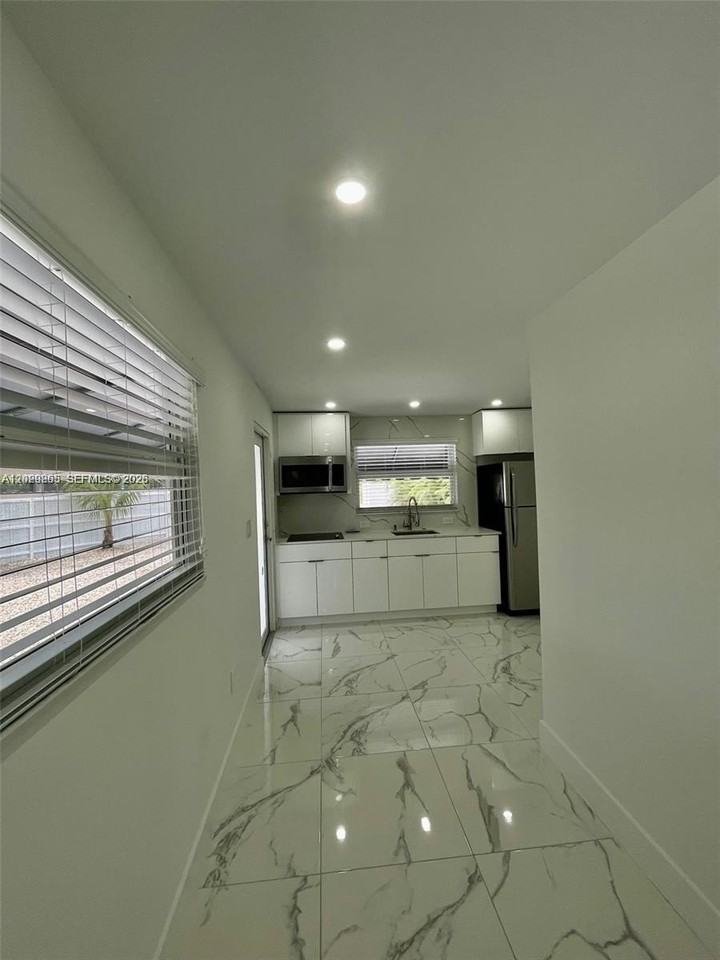 9600 Sw 164th St #1 - Photo 4 of 21