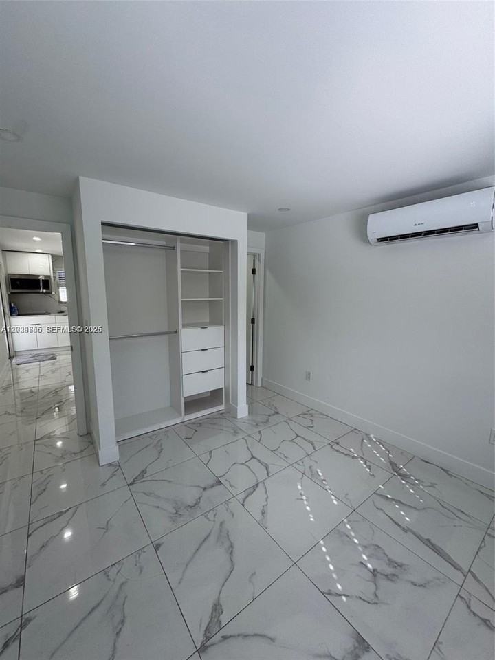 9600 Sw 164th St #1 - Photo 6 of 21
