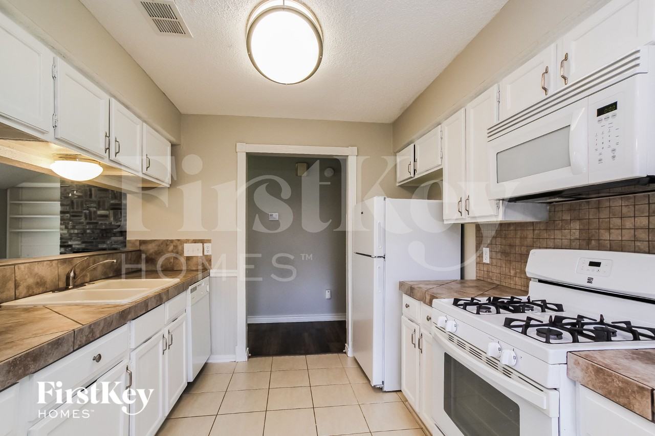 24123 Spring Sunset Dr - Photo 7 of 17