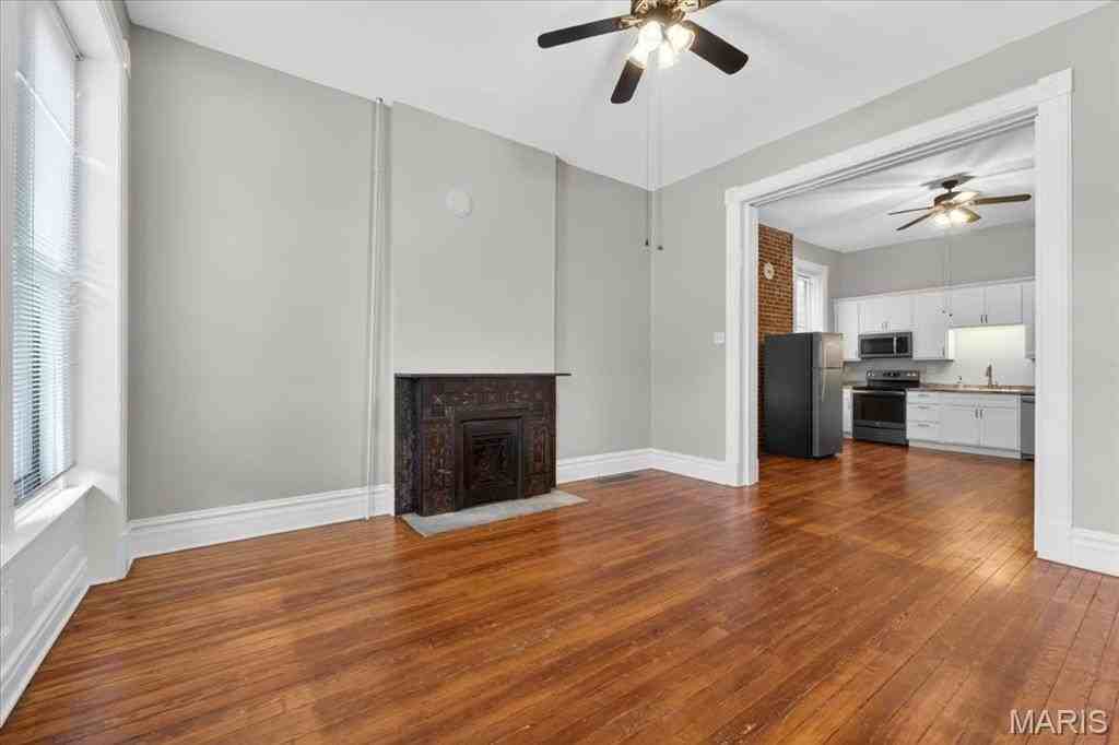 2416 S 13th St - Photo 2 of 27