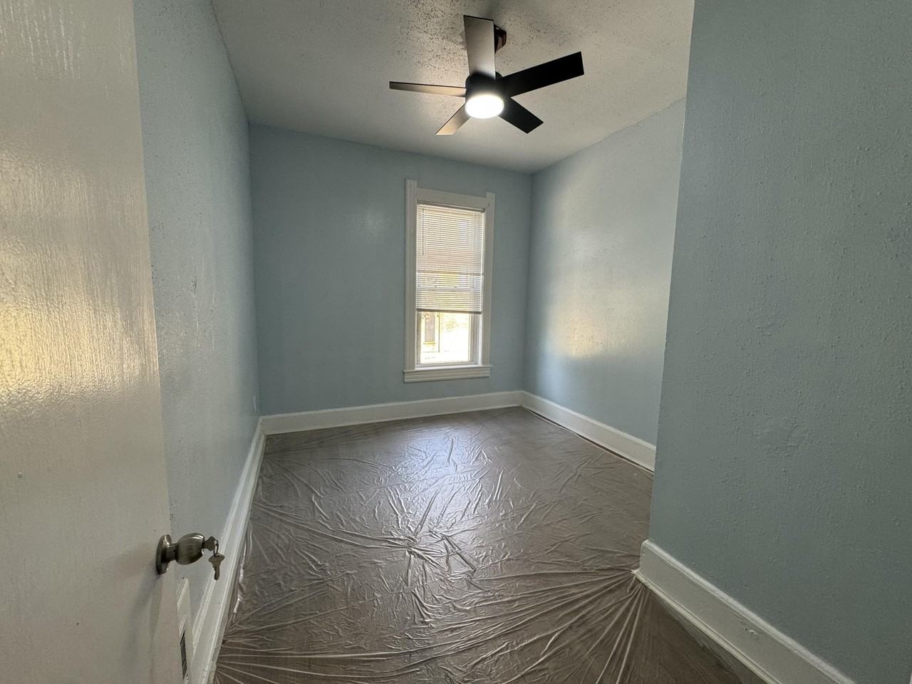 721 S 9th St - Photo 3 of 13