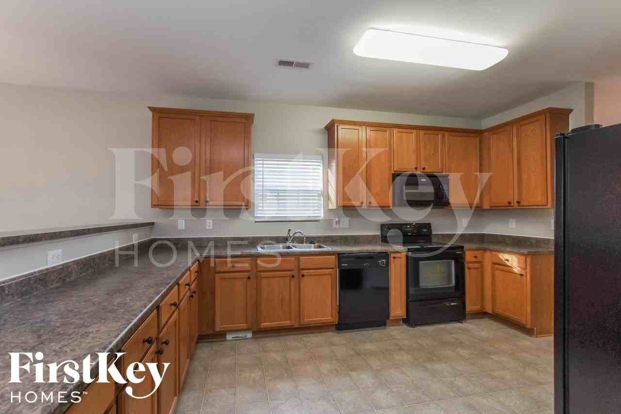 2026 Craver Meadows Dr - Photo 6 of 15