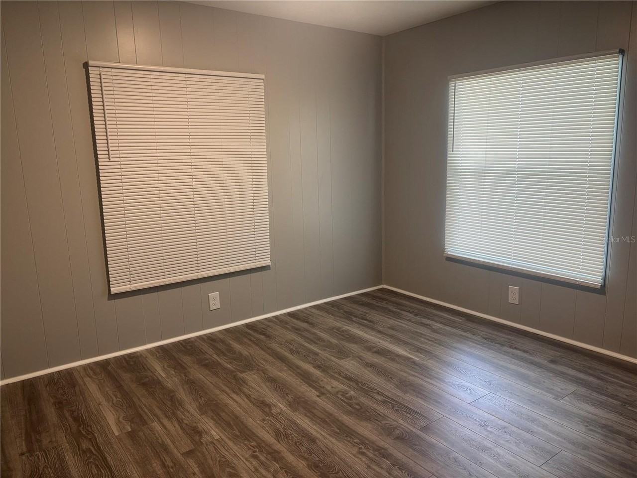 808 53rd Ave E #203 - Photo 5 of 5