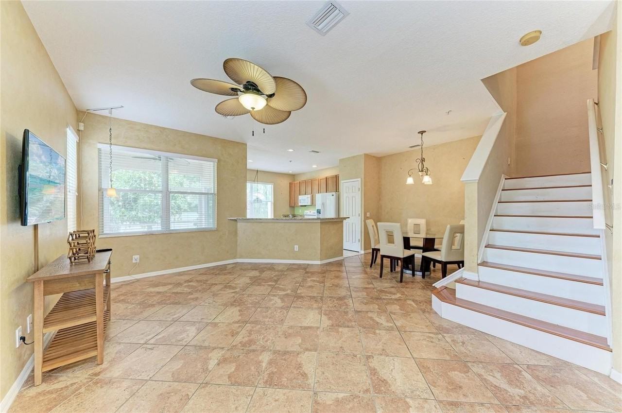 3931 Yellowstone Cir - Photo 7 of 36