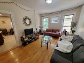 279 Pearl St #U1 - Photo 1 of 1