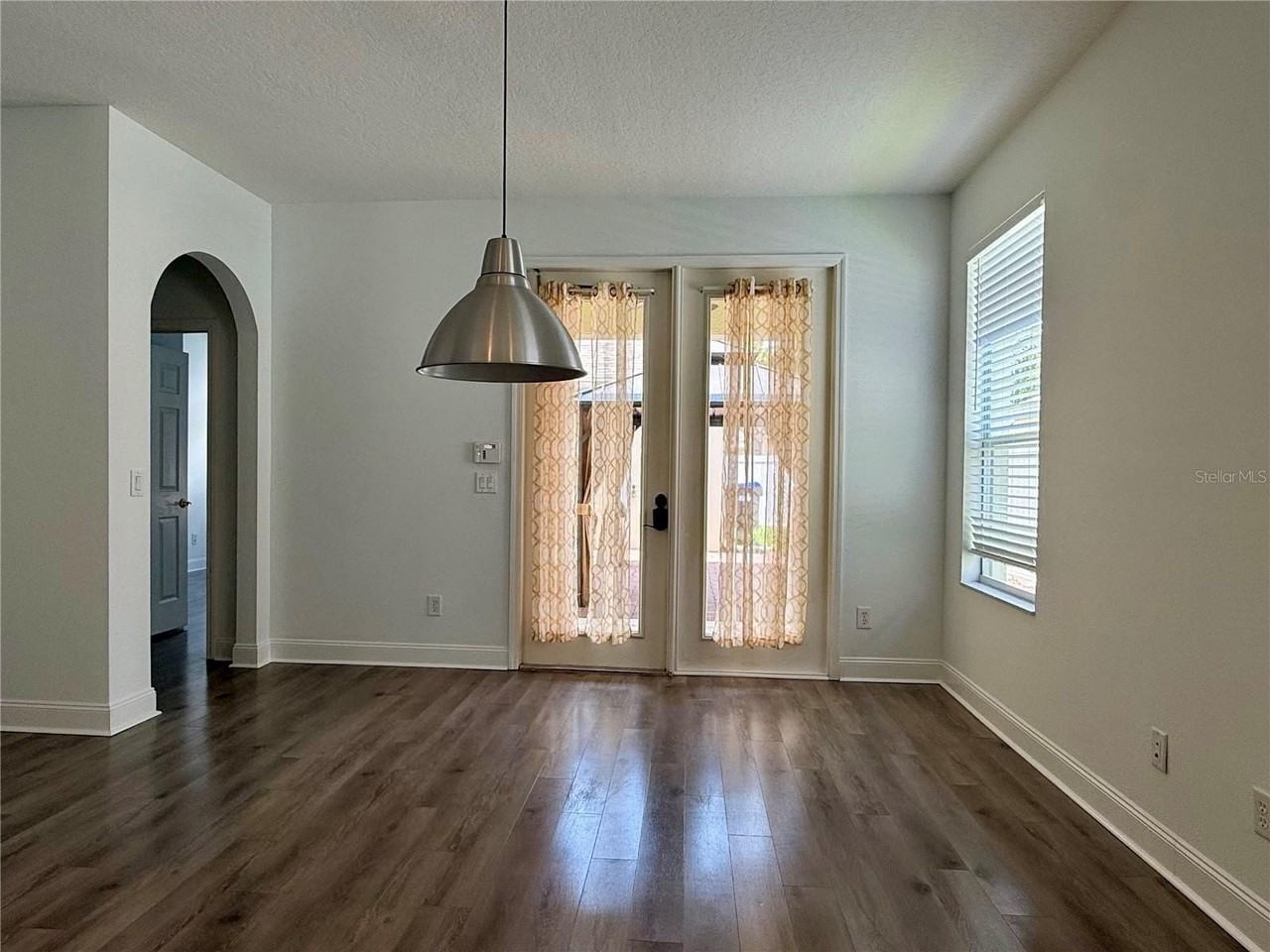 14488 Whittridge Dr - Photo 5 of 38