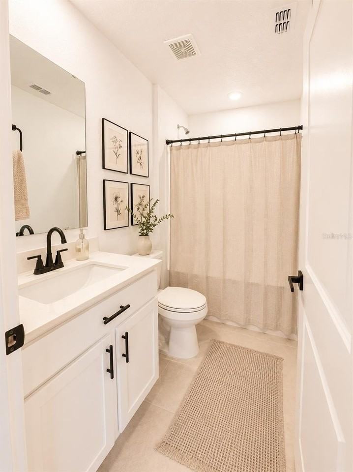 1322 Inkberry Cir - Photo 5 of 20
