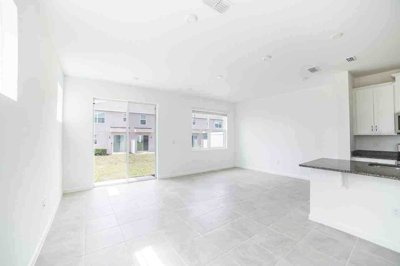 9095 Beach Tea Way - Photo 5 of 33