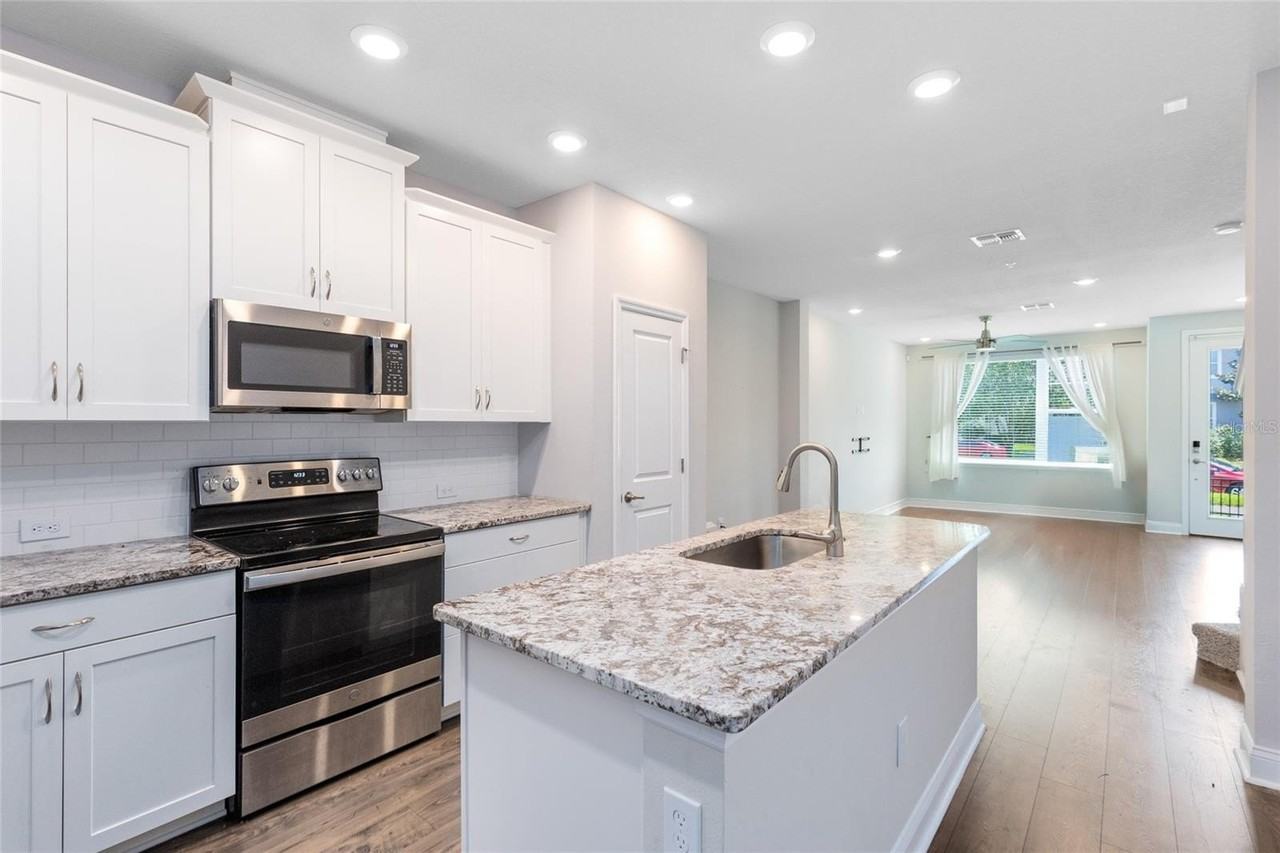 8673 Tavistock Lakes Blvd - Photo 2 of 36