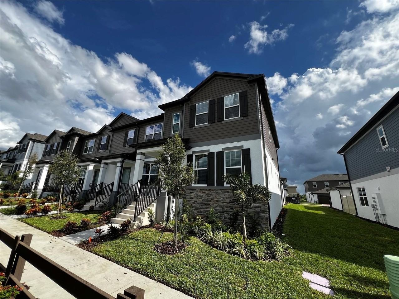 15769 Tollington Aly - Photo 2 of 24