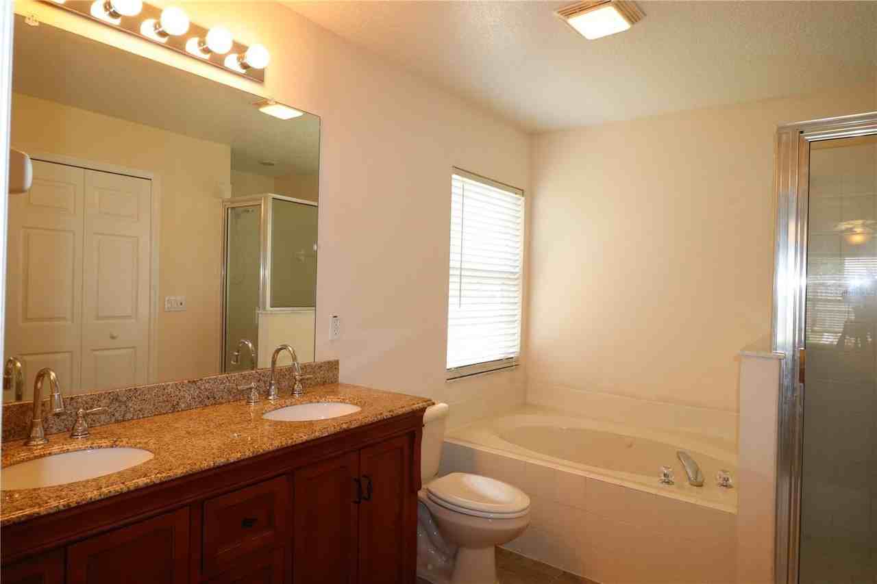 1386 Fallwood Dr - Photo 6 of 10