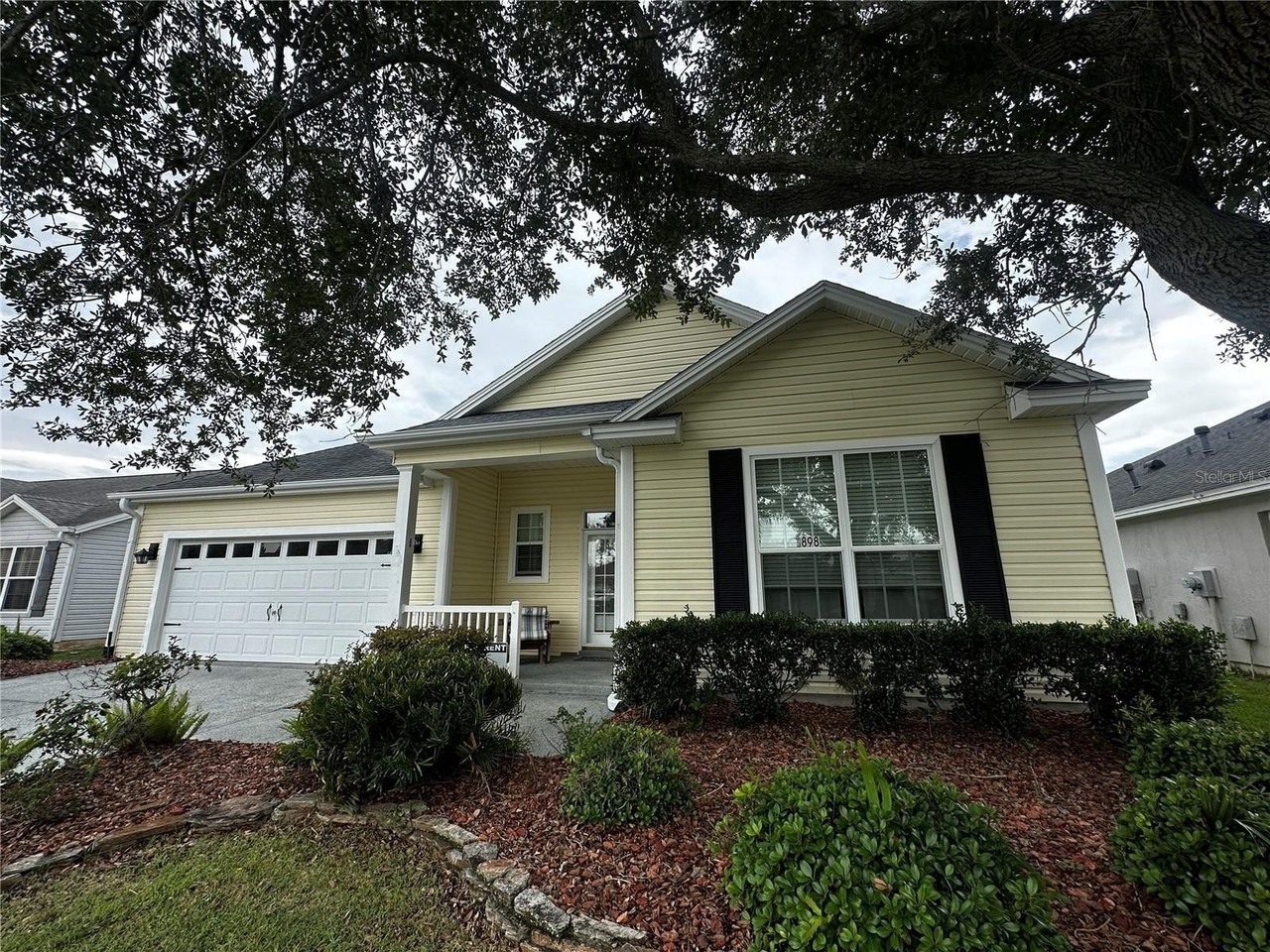 898 Moses Loop - Photo 2 of 23