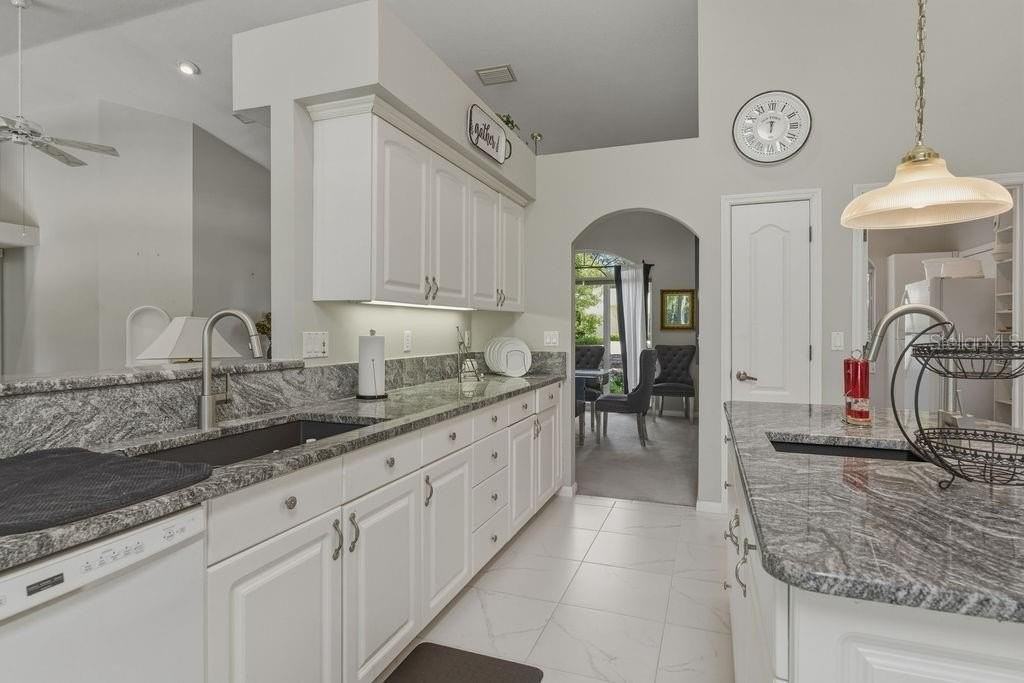 8710 Sw 190th Cir - Photo 7 of 25
