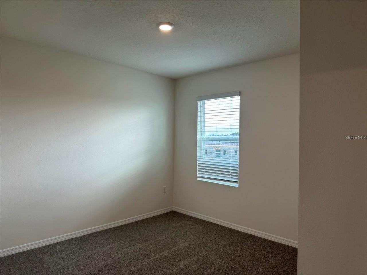 2572 Tulip Dr - Photo 7 of 16