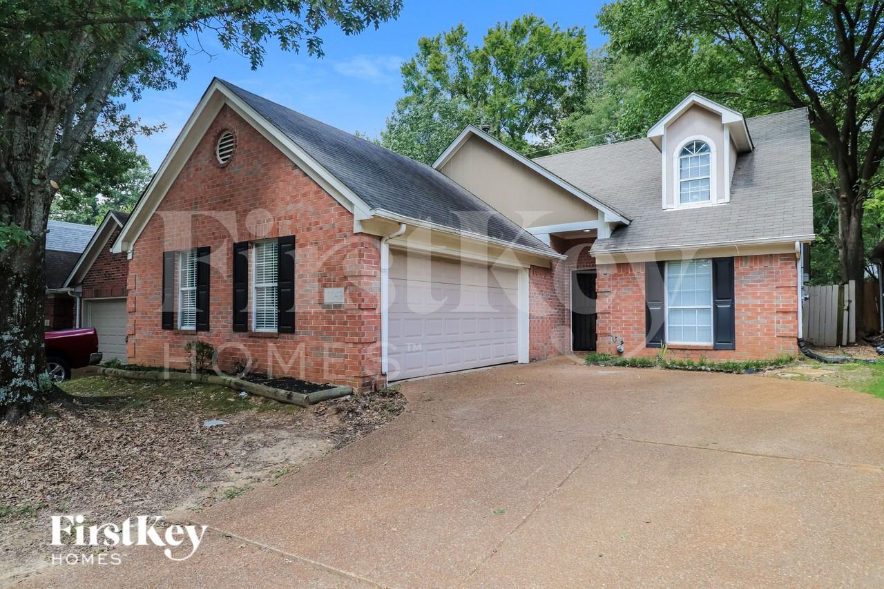 1049 Nolan Ln - Photo 2 of 15