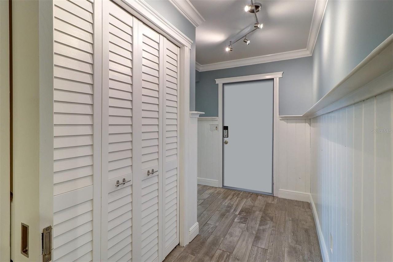 2958 Meadow Wood Dr - Photo 4 of 31