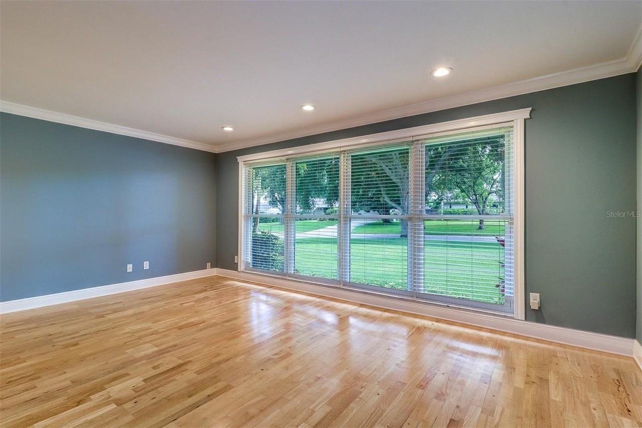 2958 Meadow Wood Dr - Photo 6 of 31