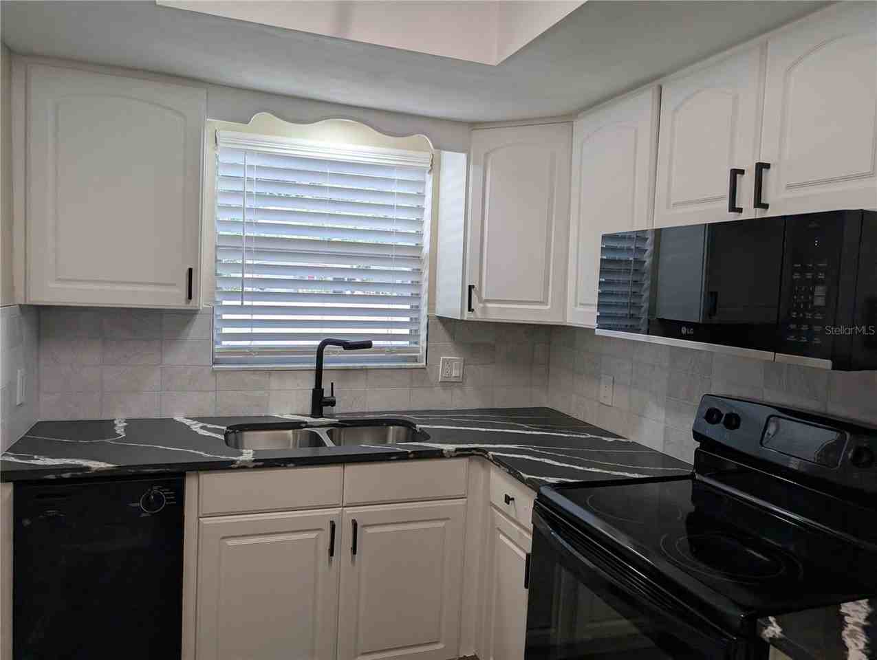 5870 38th Ave N #40 - Photo 6 of 16