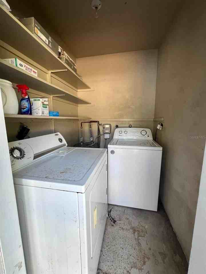 1268 Pinehurst Rd - Photo 7 of 10