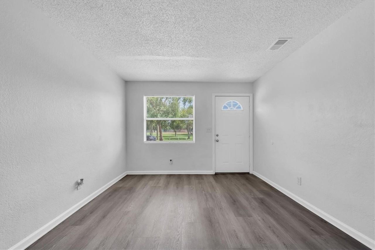 4421 11th Ave S - Photo 3 of 39