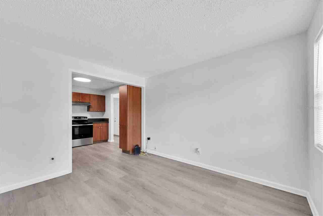 4421 11th Ave S - Photo 5 of 39