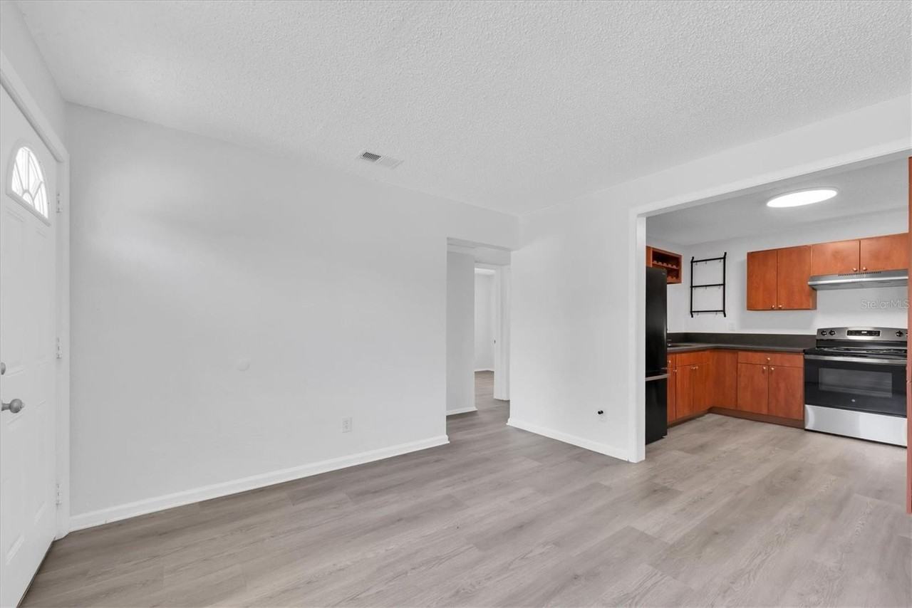 4421 11th Ave S - Photo 6 of 39