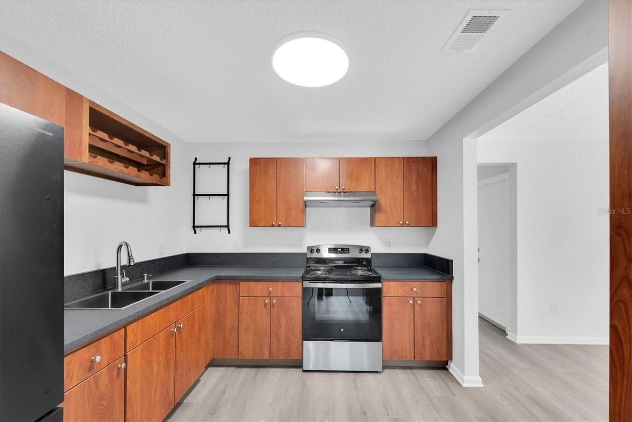 4421 11th Ave S - Photo 7 of 39