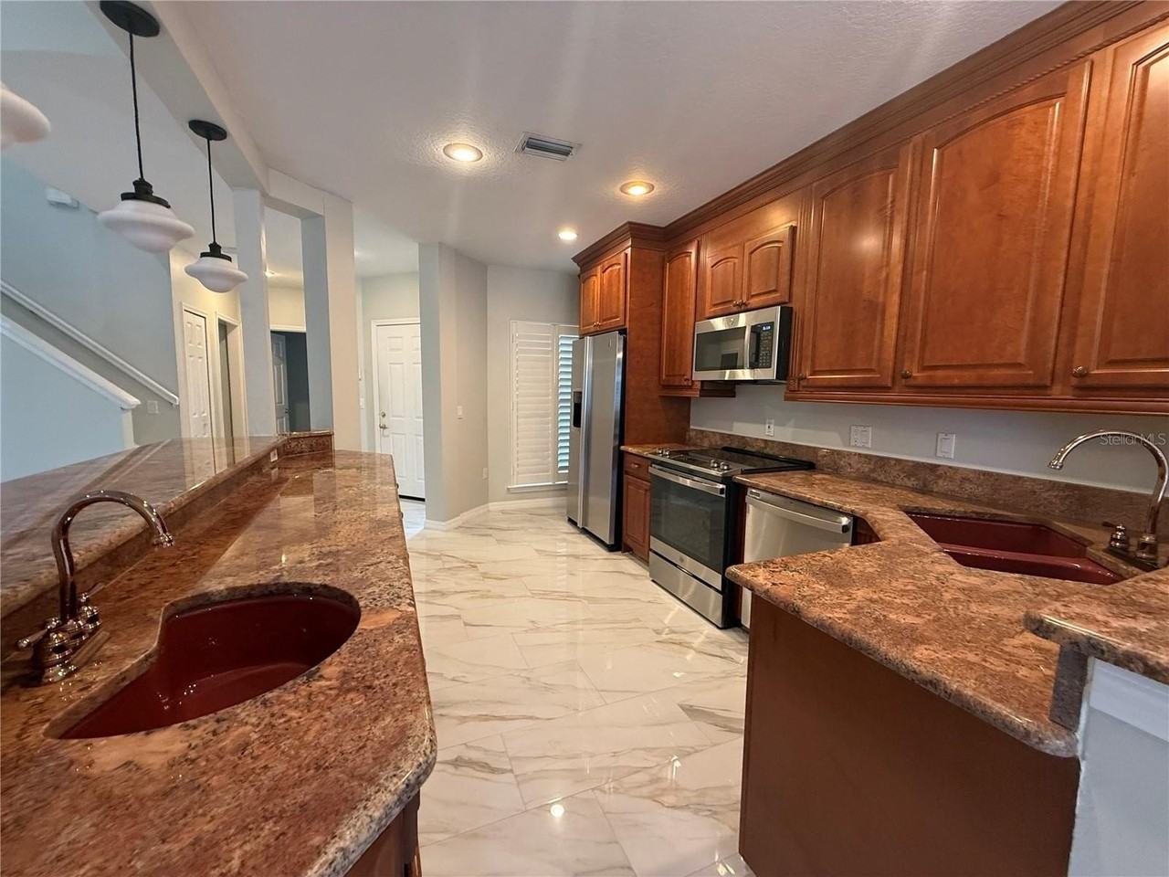 1195 Shipwatch Cir - Photo 3 of 17