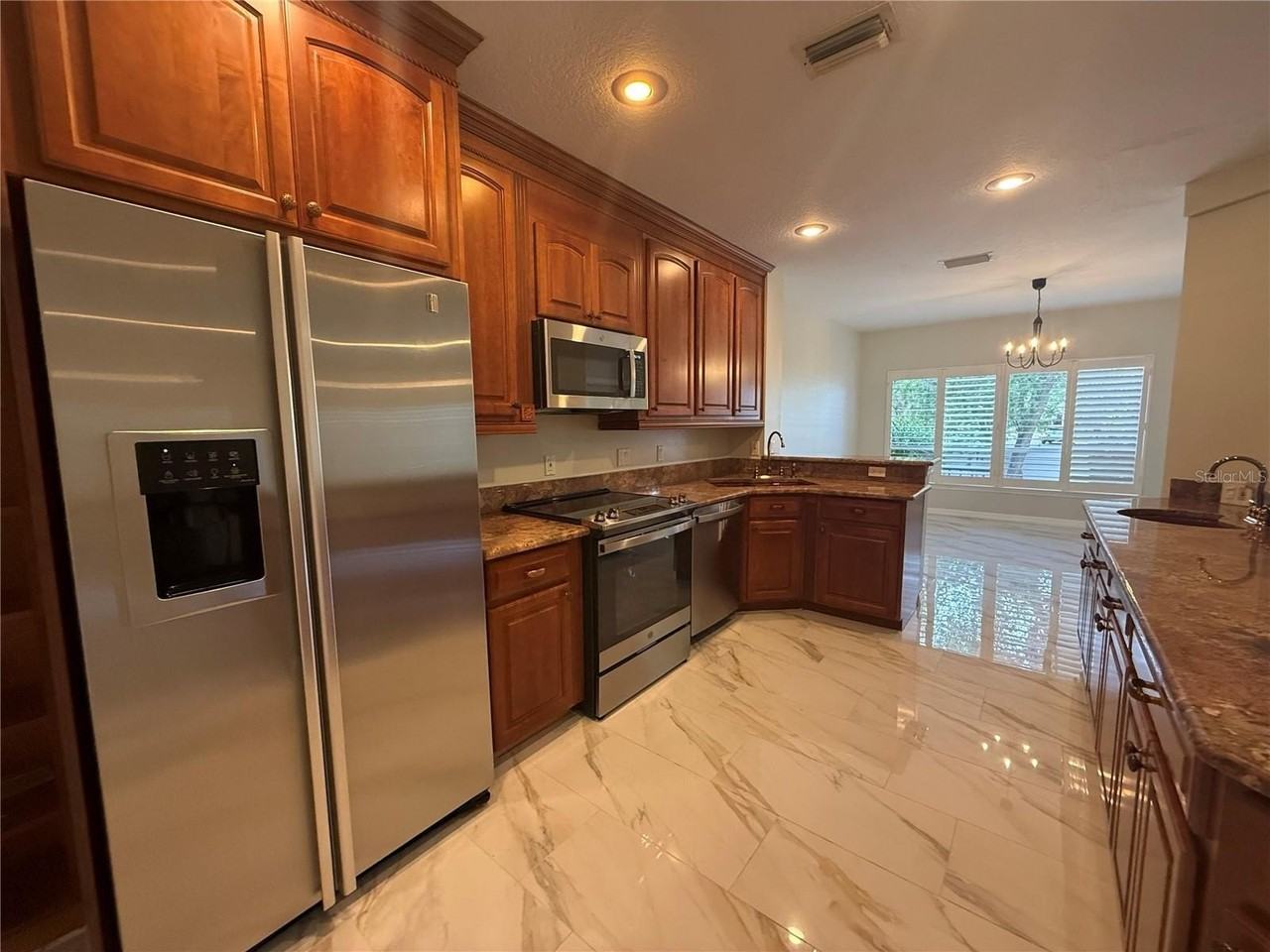 1195 Shipwatch Cir - Photo 4 of 17
