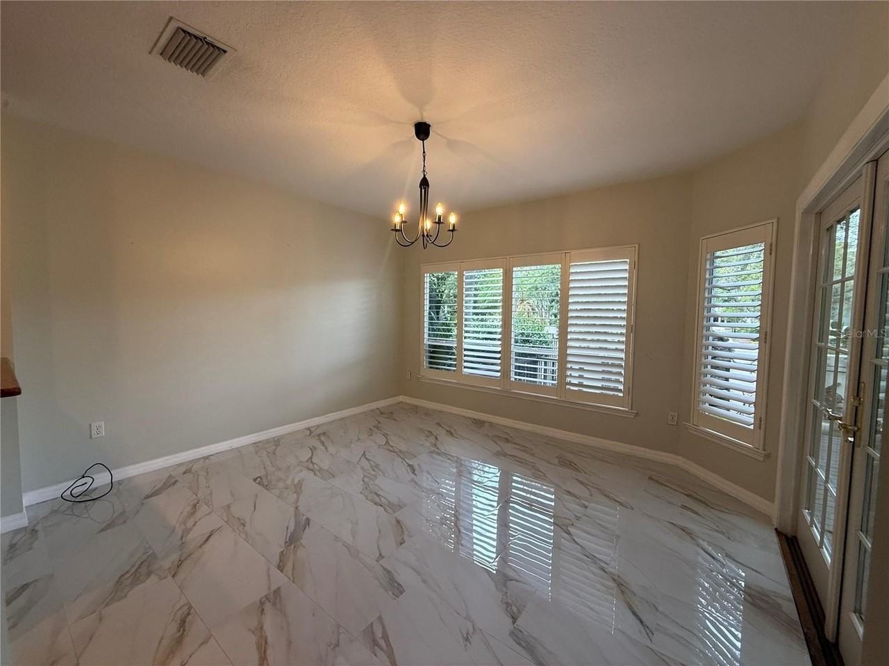 1195 Shipwatch Cir - Photo 5 of 17