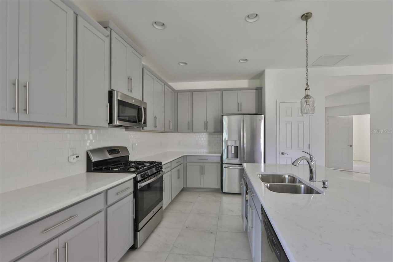 3044 Abrams Trl - Photo 6 of 23