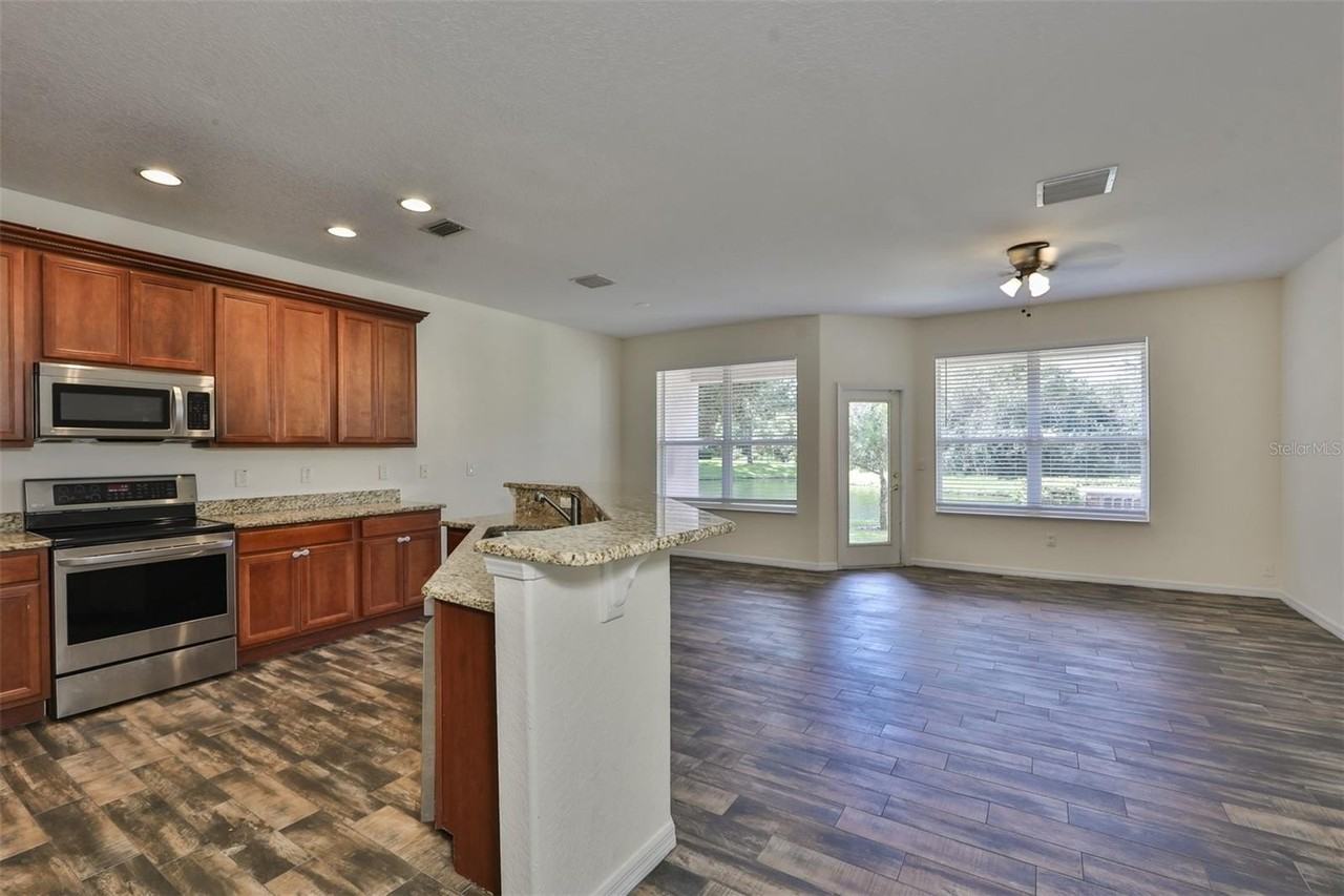 26948 Juniper Bay Dr - Photo 4 of 30