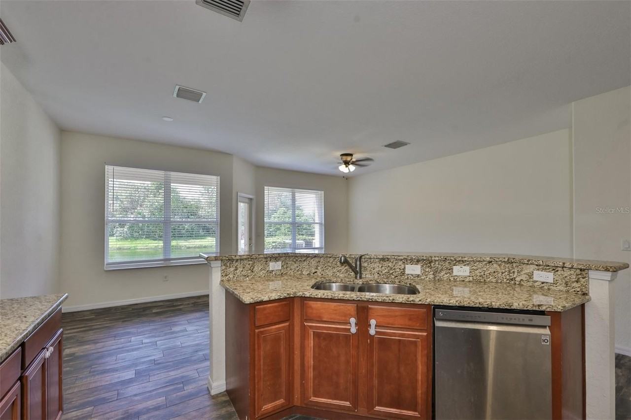26948 Juniper Bay Dr - Photo 6 of 30