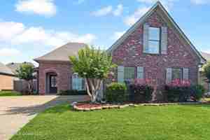 featured image of 183 Tradition Pkwy