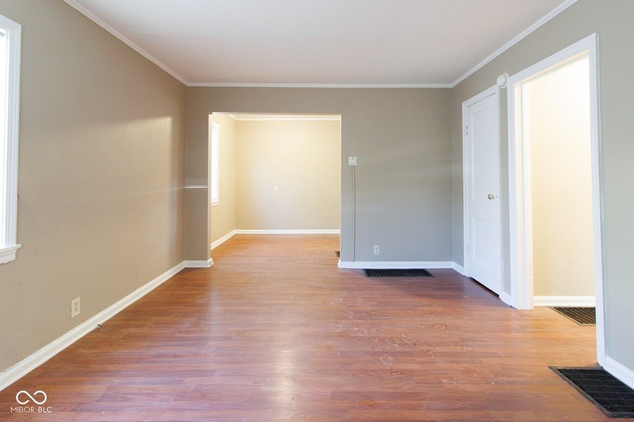 3421 N Olney St - Photo 3 of 17