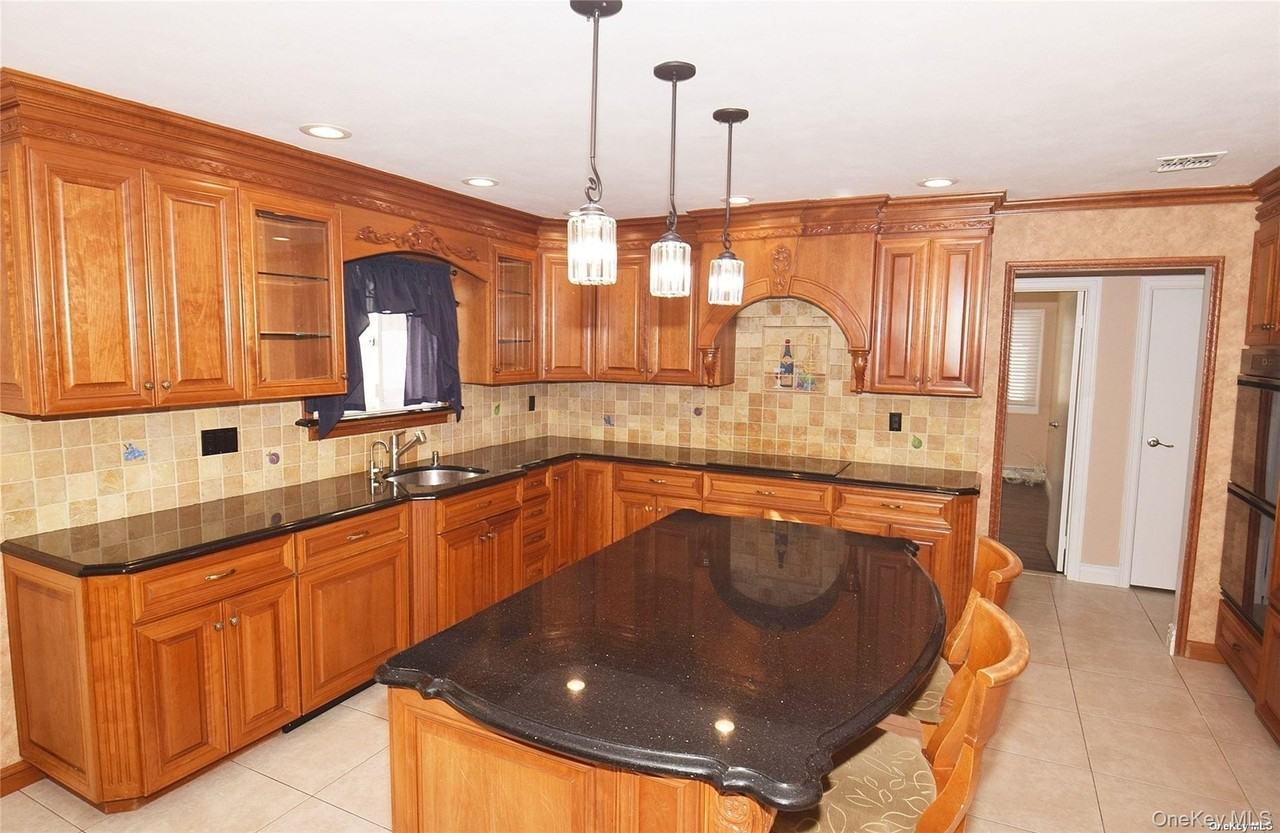 27 Jill Dr - Photo 3 of 24