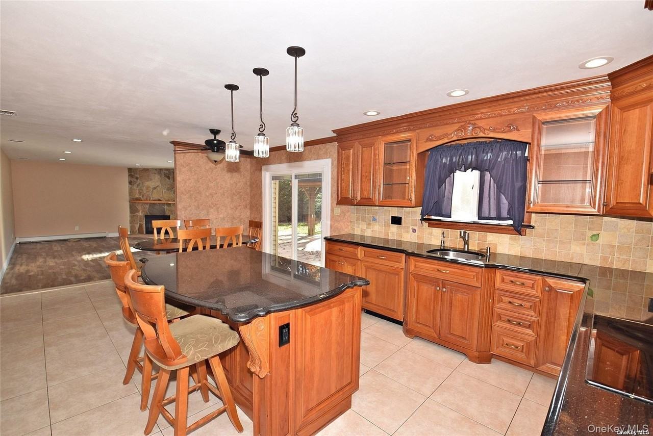 27 Jill Dr - Photo 6 of 24