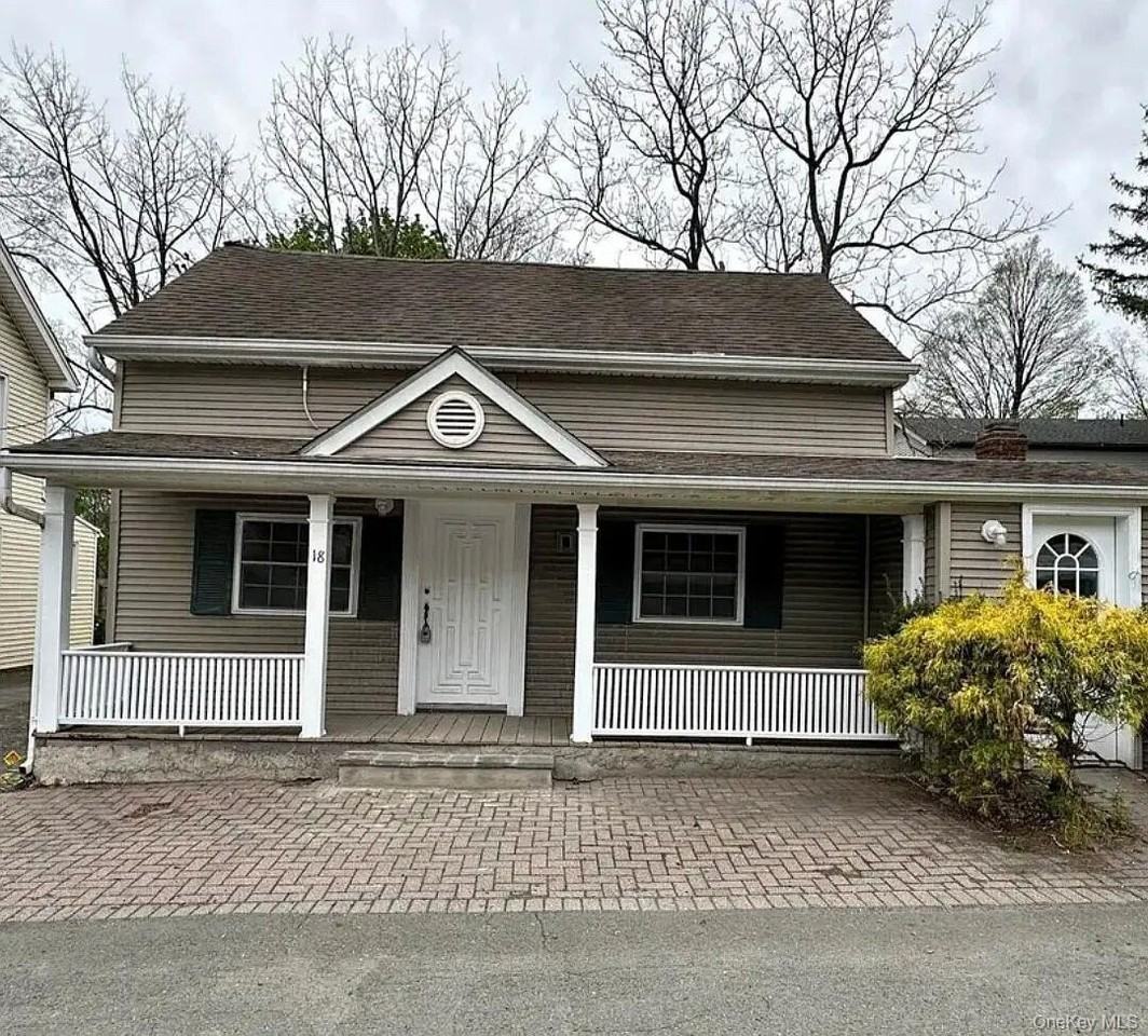 18 Forester Ave - Photo 2 of 18