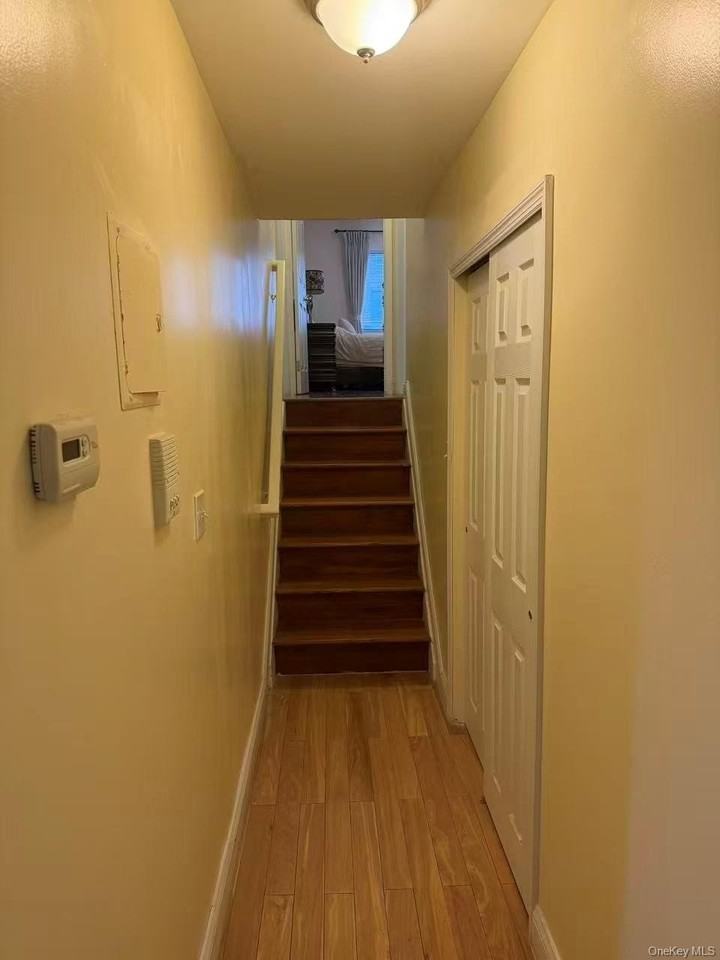7140 163rd St #1 - Photo 4 of 10