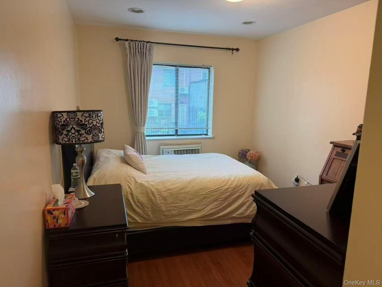 7140 163rd St #1 - Photo 7 of 10