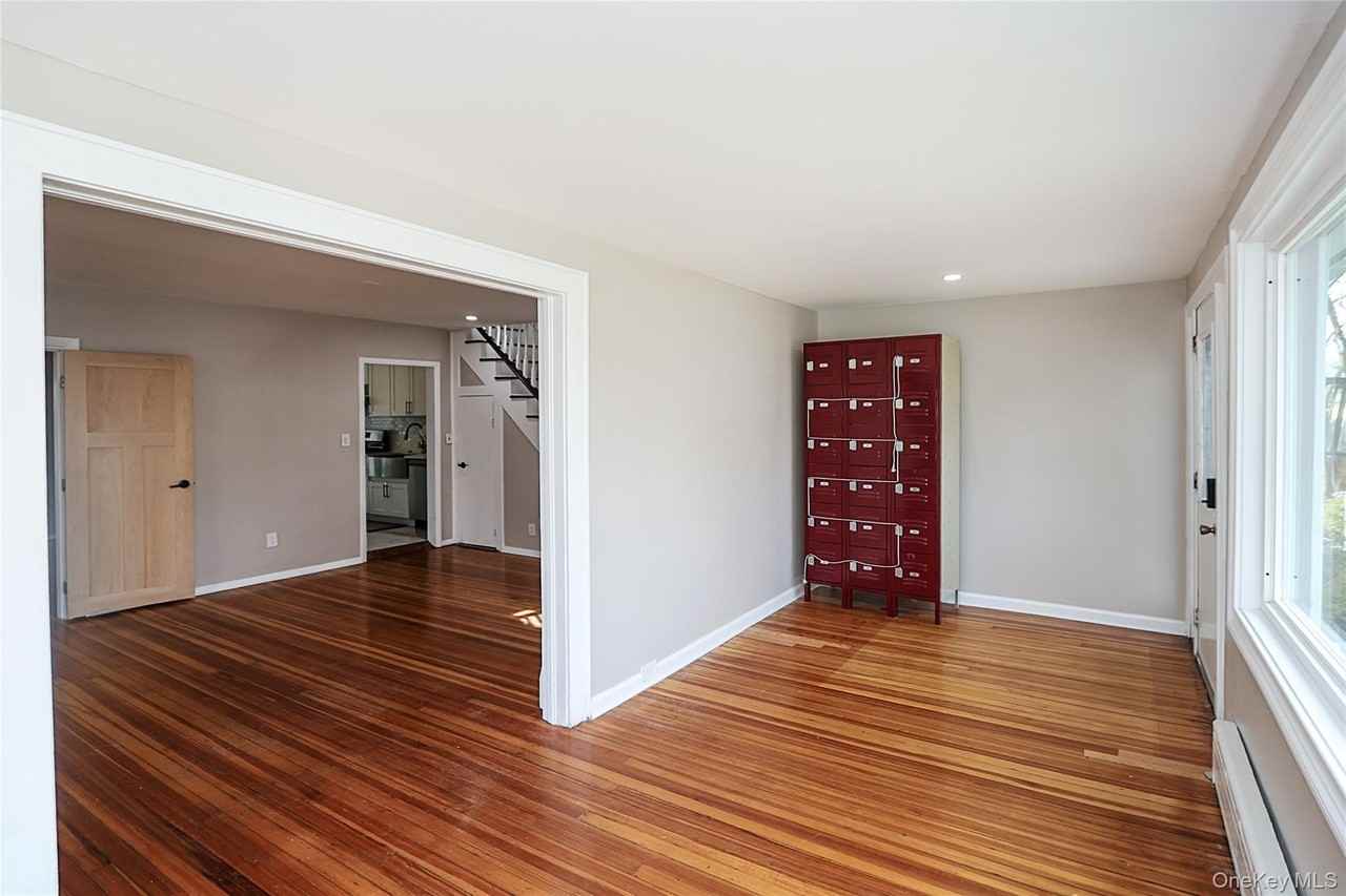 24 High St - Photo 5 of 35