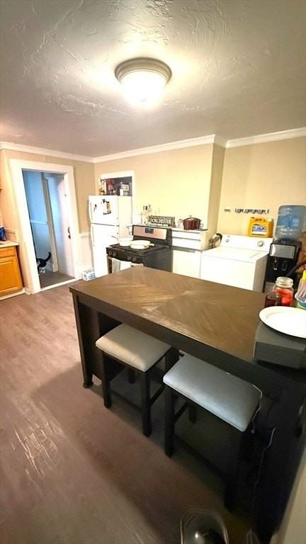 284 E St #2 - Photo 2 of 8