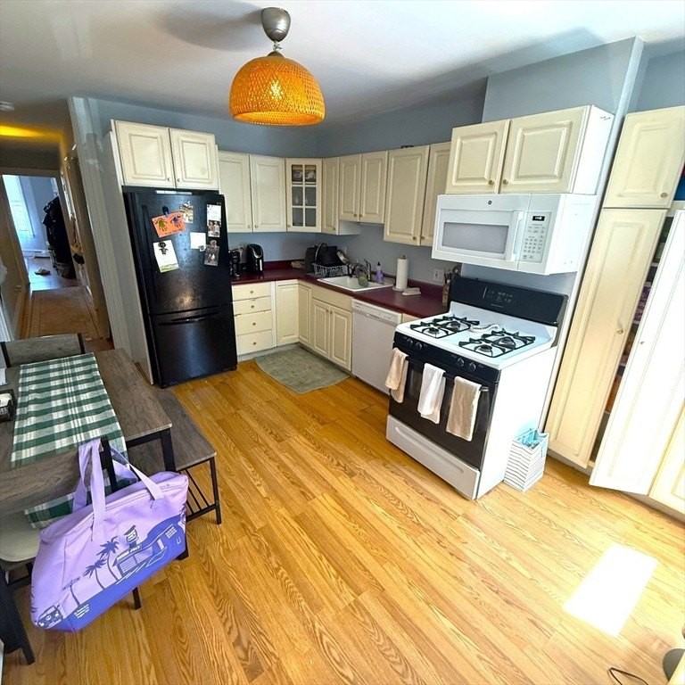 501 E 3rd St #2 - Photo 2 of 7