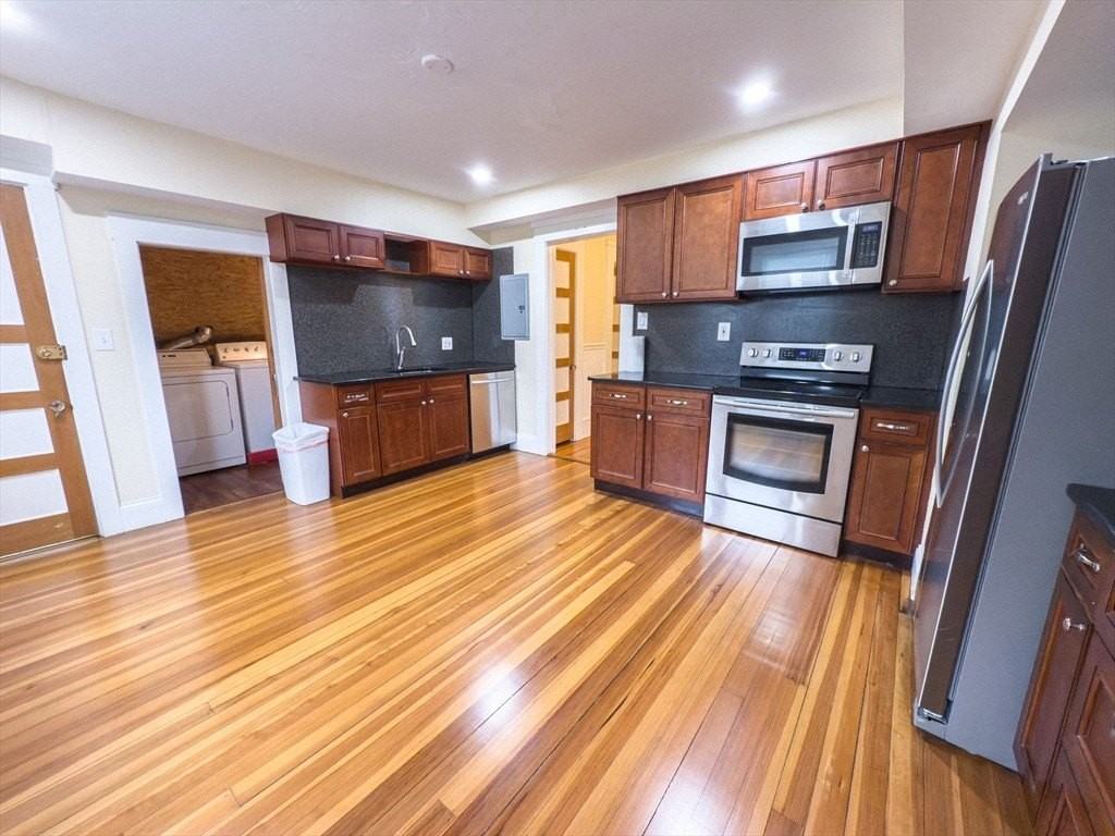 5 Atherton St #2 - Photo 3 of 8