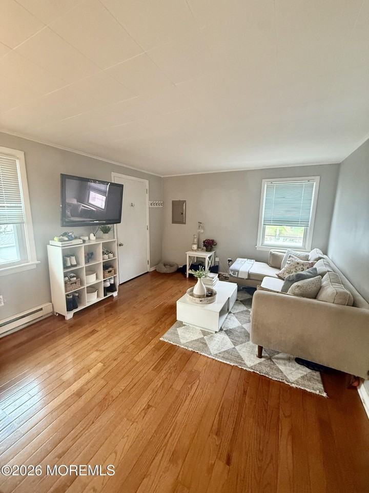 1691 M St - Photo 2 of 13