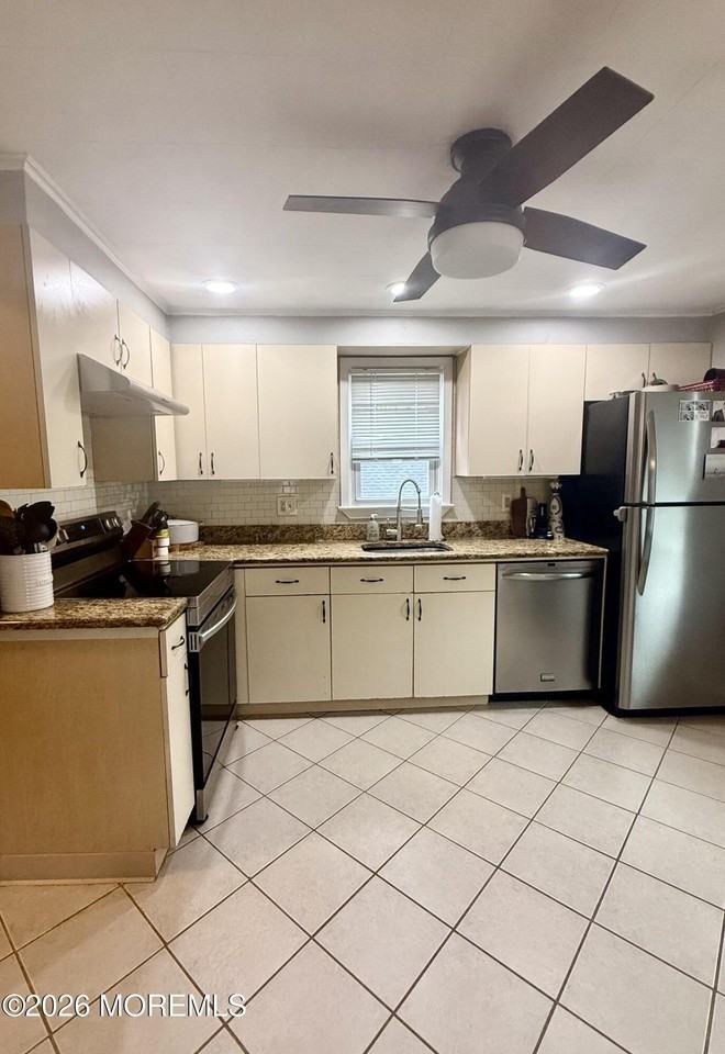 1691 M St - Photo 6 of 13